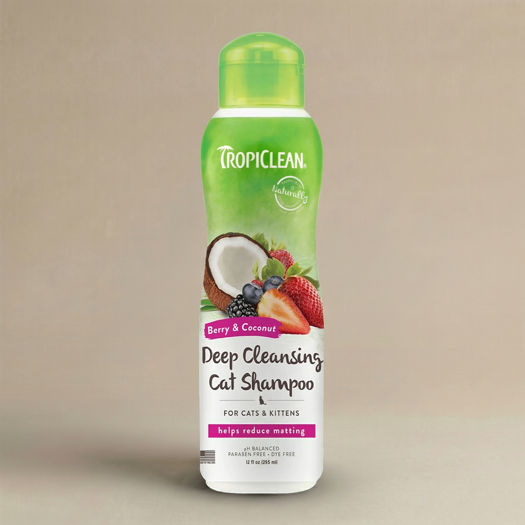 TropiClean Berry & Coconut Deep Cleansing Cat Shampoo | Kitten Shampoo Reduces Matting | Natural Shampoo Derived from Natural Ingredients | Made in The USA | 12 oz. - - Professional Pet Grooming Product | Pure Spaw